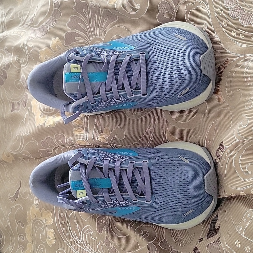 Brooks shoes